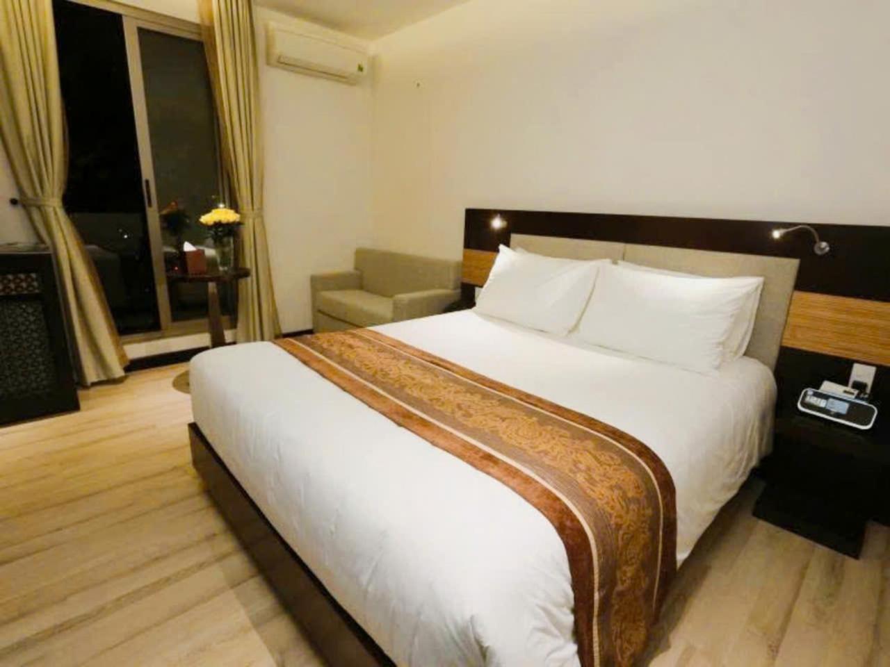Dana Pearl Danang Hotel Buitenkant foto